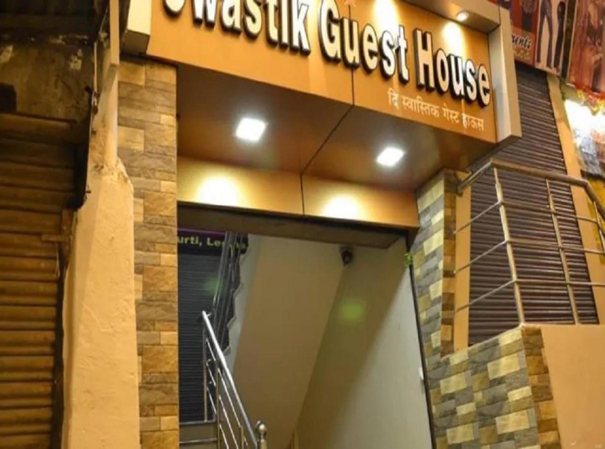 Swastik Guest House Varanasi Ngoại thất bức ảnh